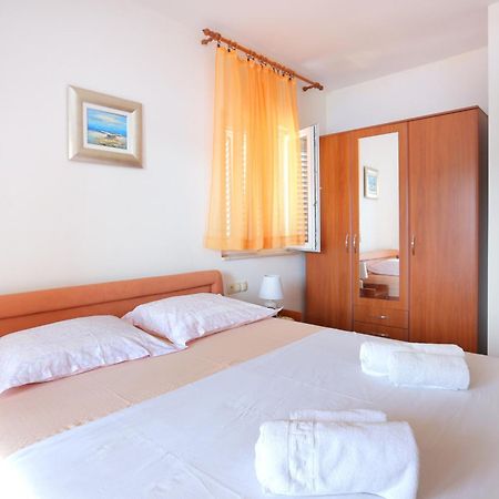 Apartments By The Sea Seget Vranjica, Trogir - 13771 Rom bilde