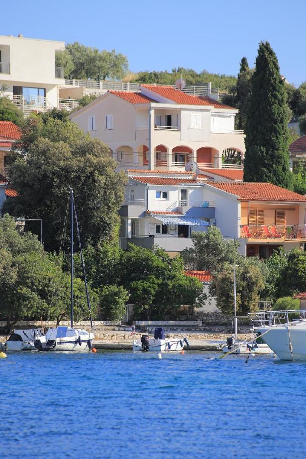 Apartments By The Sea Seget Vranjica, Trogir - 13771 Eksteriør bilde
