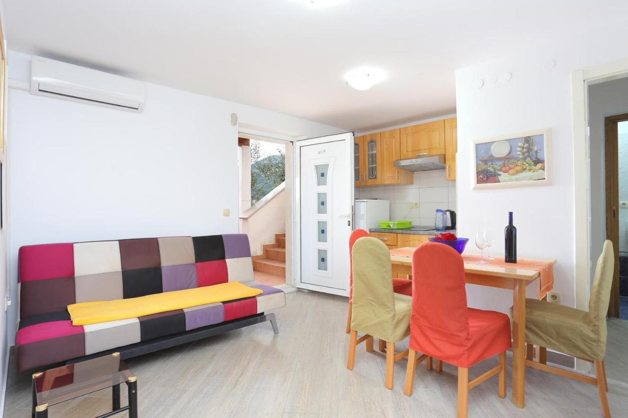 Apartments By The Sea Seget Vranjica, Trogir - 13771 Eksteriør bilde