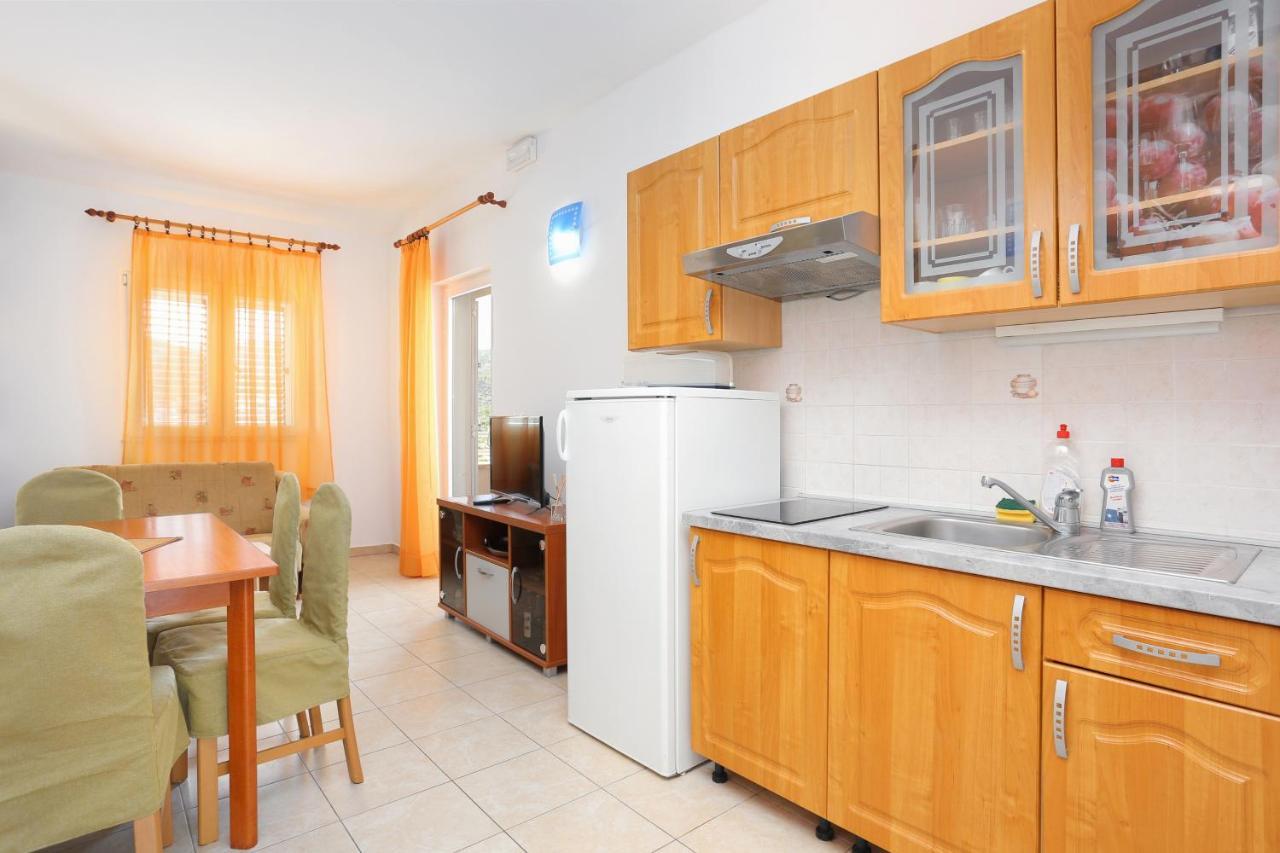 Apartments By The Sea Seget Vranjica, Trogir - 13771 Eksteriør bilde