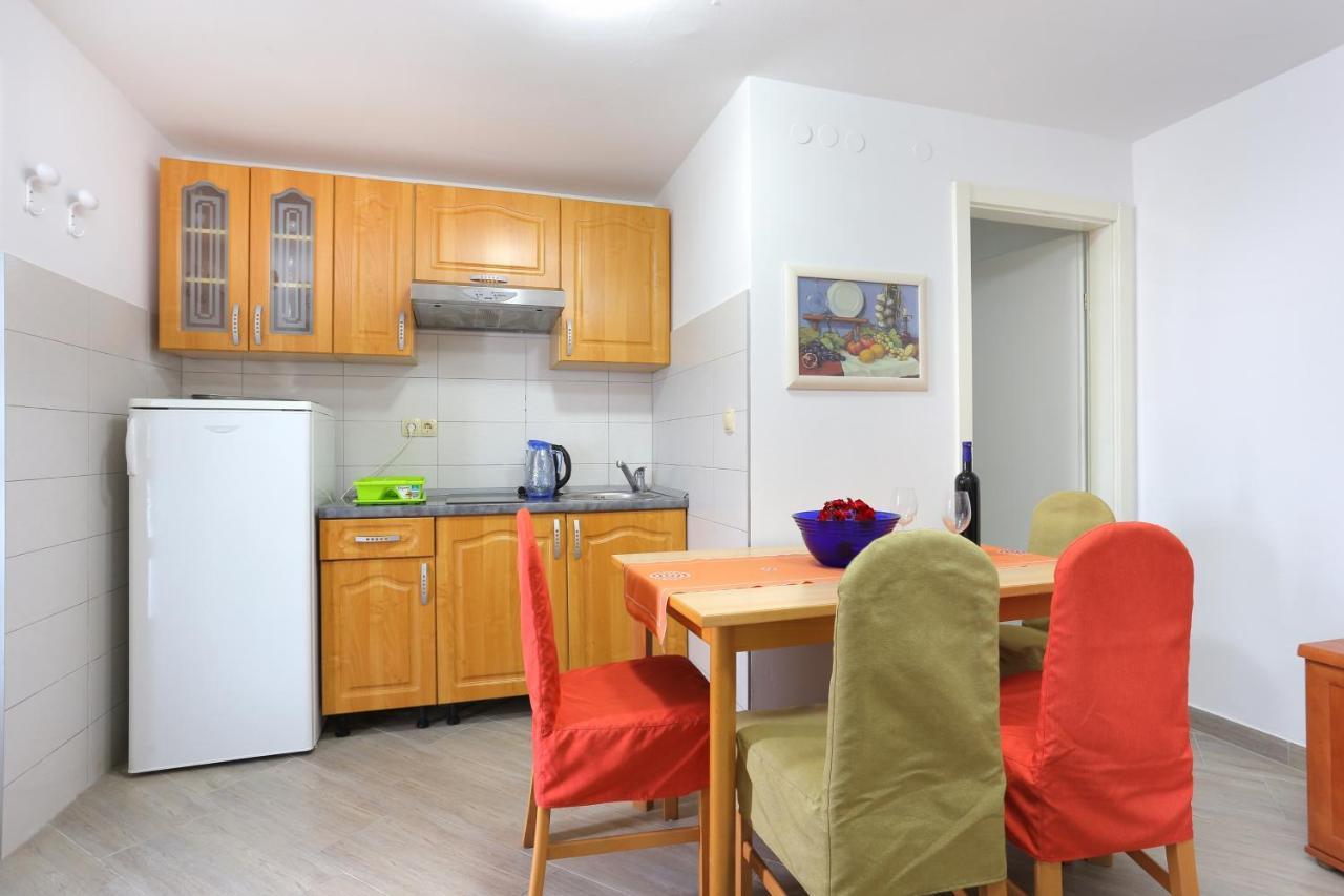 Apartments By The Sea Seget Vranjica, Trogir - 13771 Eksteriør bilde
