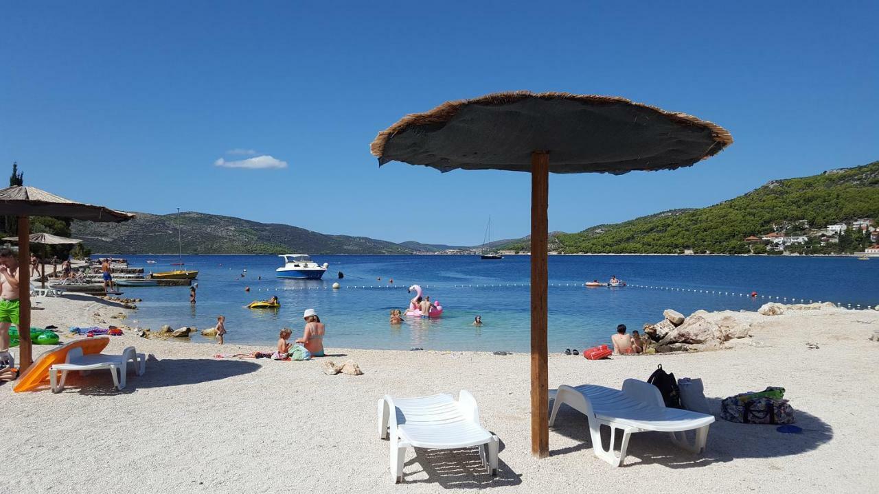 Apartments By The Sea Seget Vranjica, Trogir - 13771 Eksteriør bilde